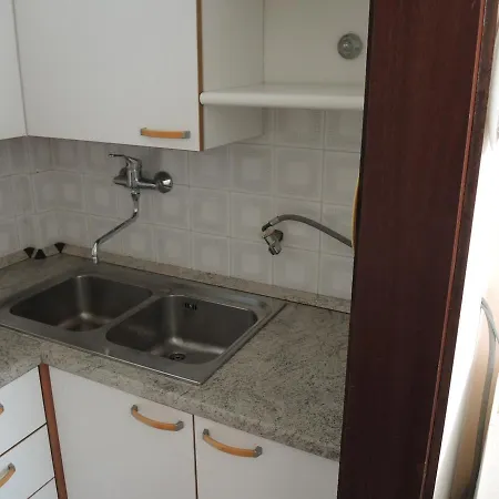 Giuliana Apartment